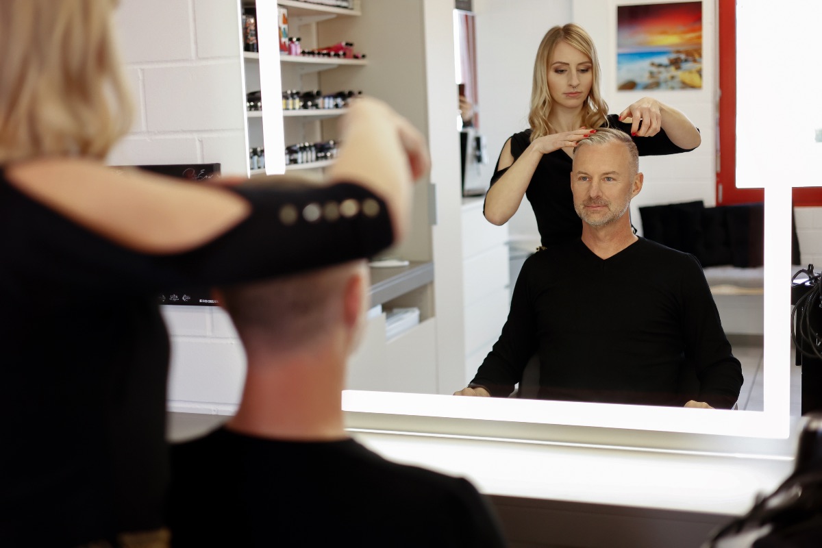 Herrenhaarschnitt im Salon Lion-Hairstyle